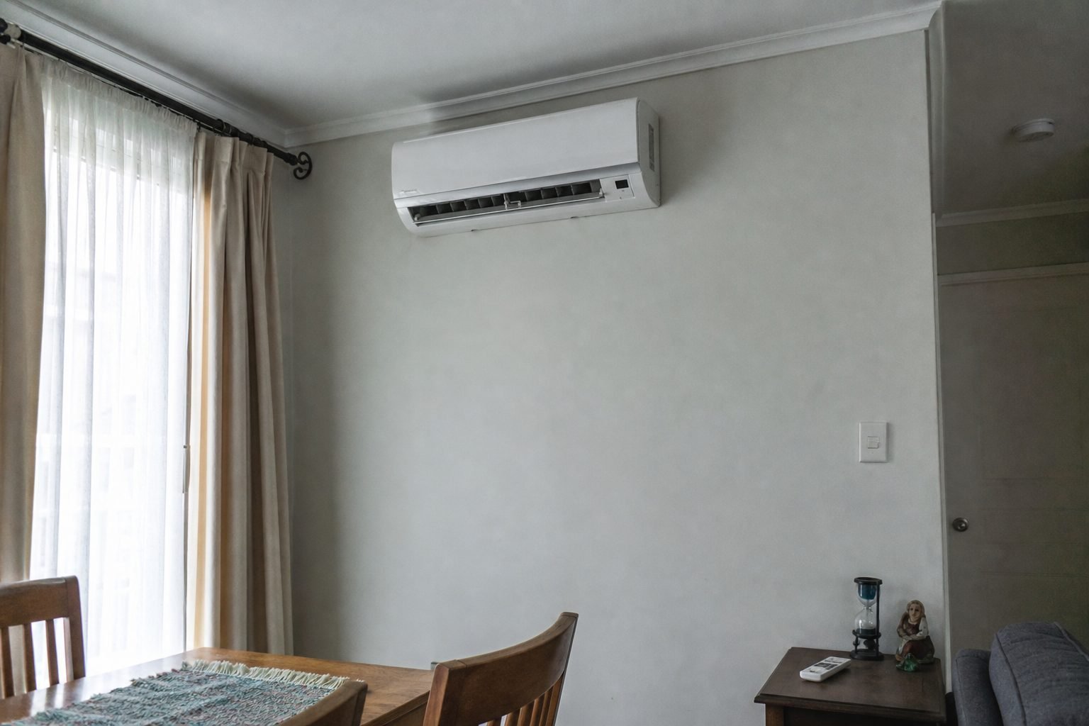 Unidad interior split que requiere mantención periódica
